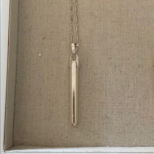 Rebel pendant necklace - silver